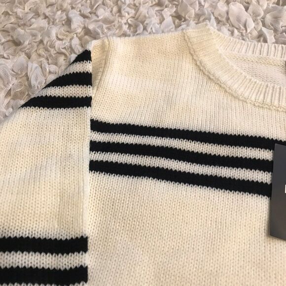 Blue B Sweater black stripe long sleeve crew neck knit size M/L  academia - Picture 8 of 8